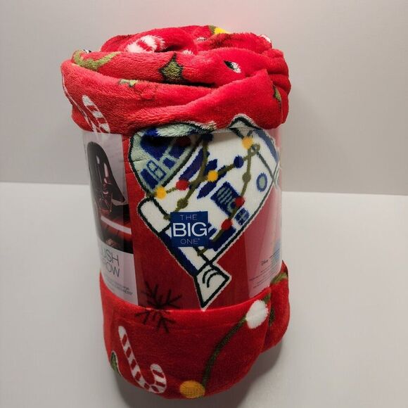 Star Wars Christmas Blanket Throw | Darth Vader Yoda Droids Storm Trooper | Red - Picture 6 of 7
